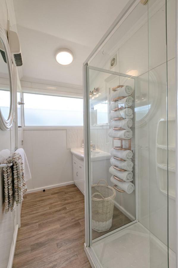 Quarterdeck Apartment อามารู ภายนอก รูปภาพ